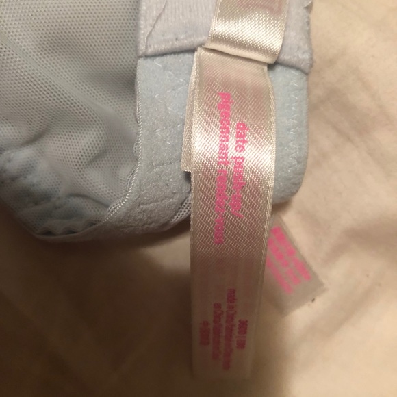 Pink bra - Picture 2 of 2